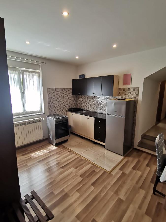 Trilj Apartman Jurika Екстериор снимка