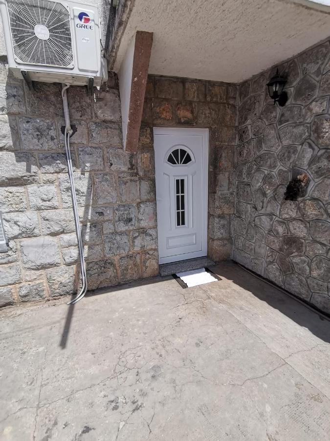 Trilj Apartman Jurika Екстериор снимка