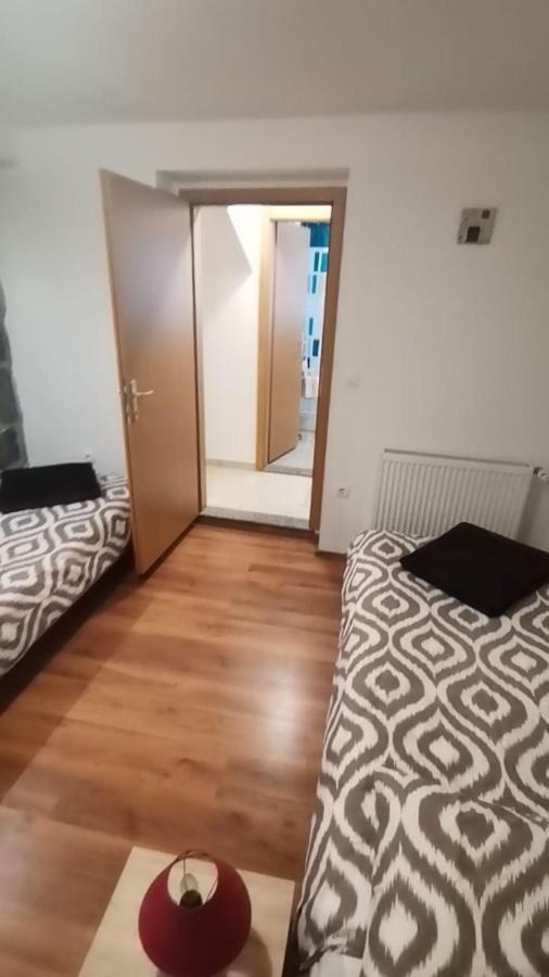 Trilj Apartman Jurika Екстериор снимка