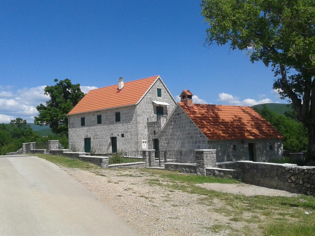 Trilj Apartman Jurika Екстериор снимка